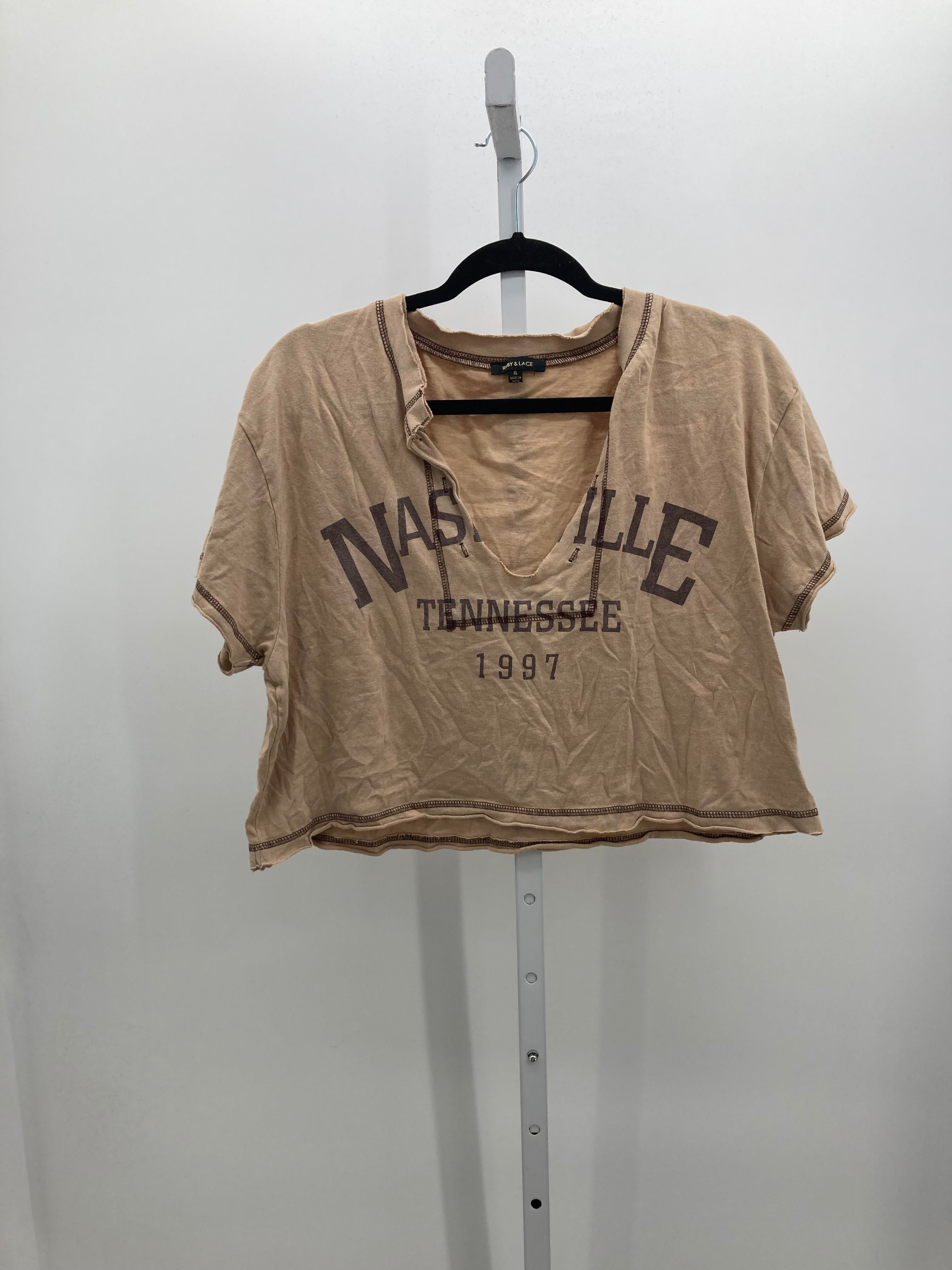 Size Extra Large Juniors Short Sleeve Shirt