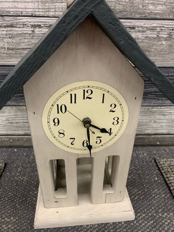 DISTRESSED CHURCH STYLE WOODEN CLOCK.