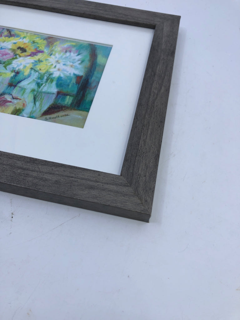 FRAMED FLOWERS IN VASES PRINT.