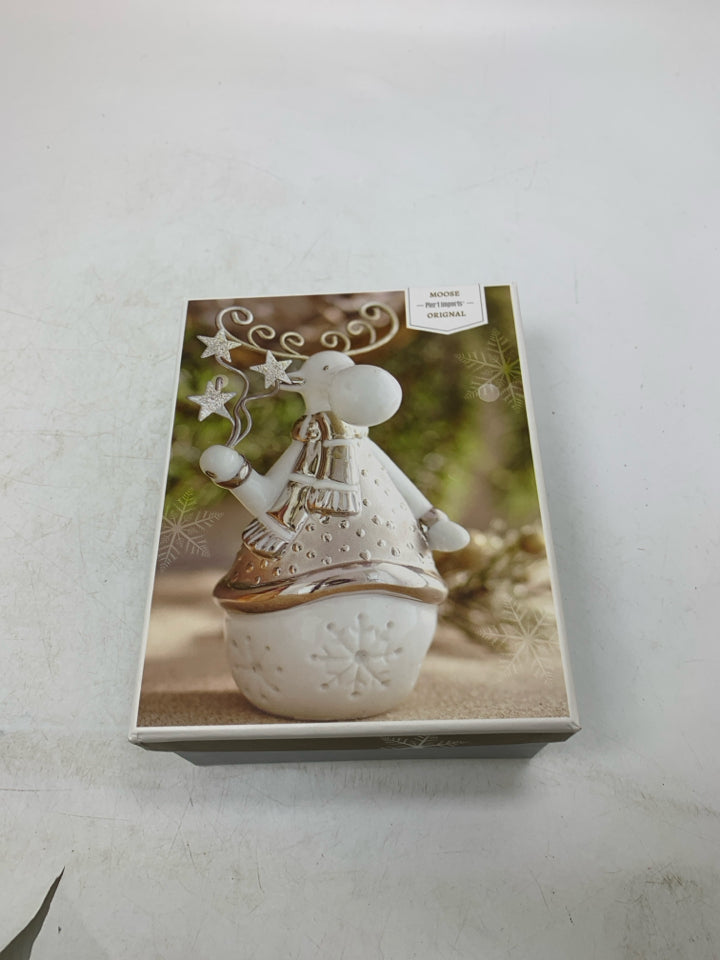 PIER 1 WHITE/SILVER MOOSE IN BOX.