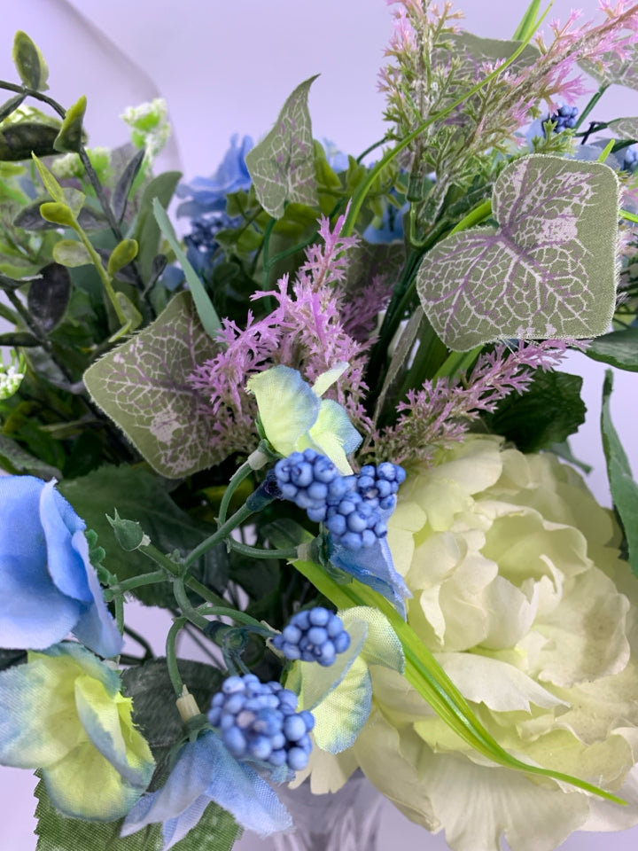 FAUX FLORAL ARRANGEMENT IN VASE W MARBLES.