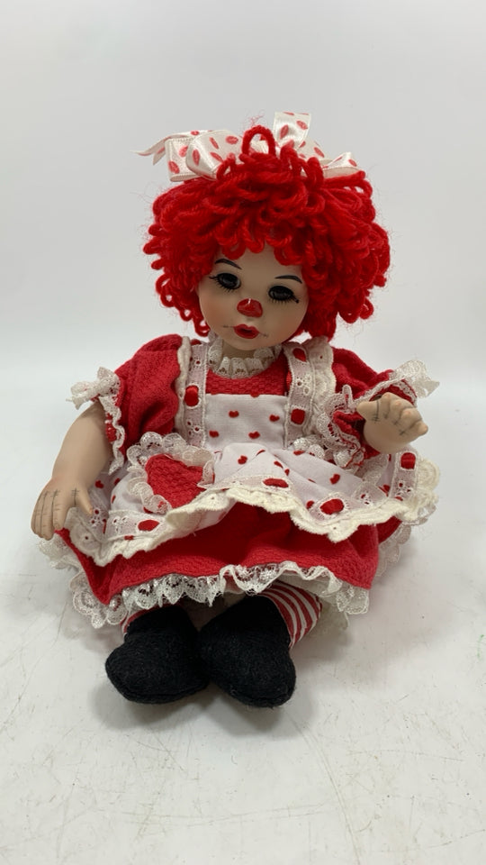 BEAR HUGS & KISSY- MARIE OSMOND SITTING DOLL.