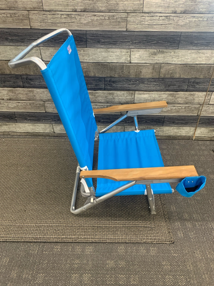 RIO WAVE FOLDING BEACH CHAIR.