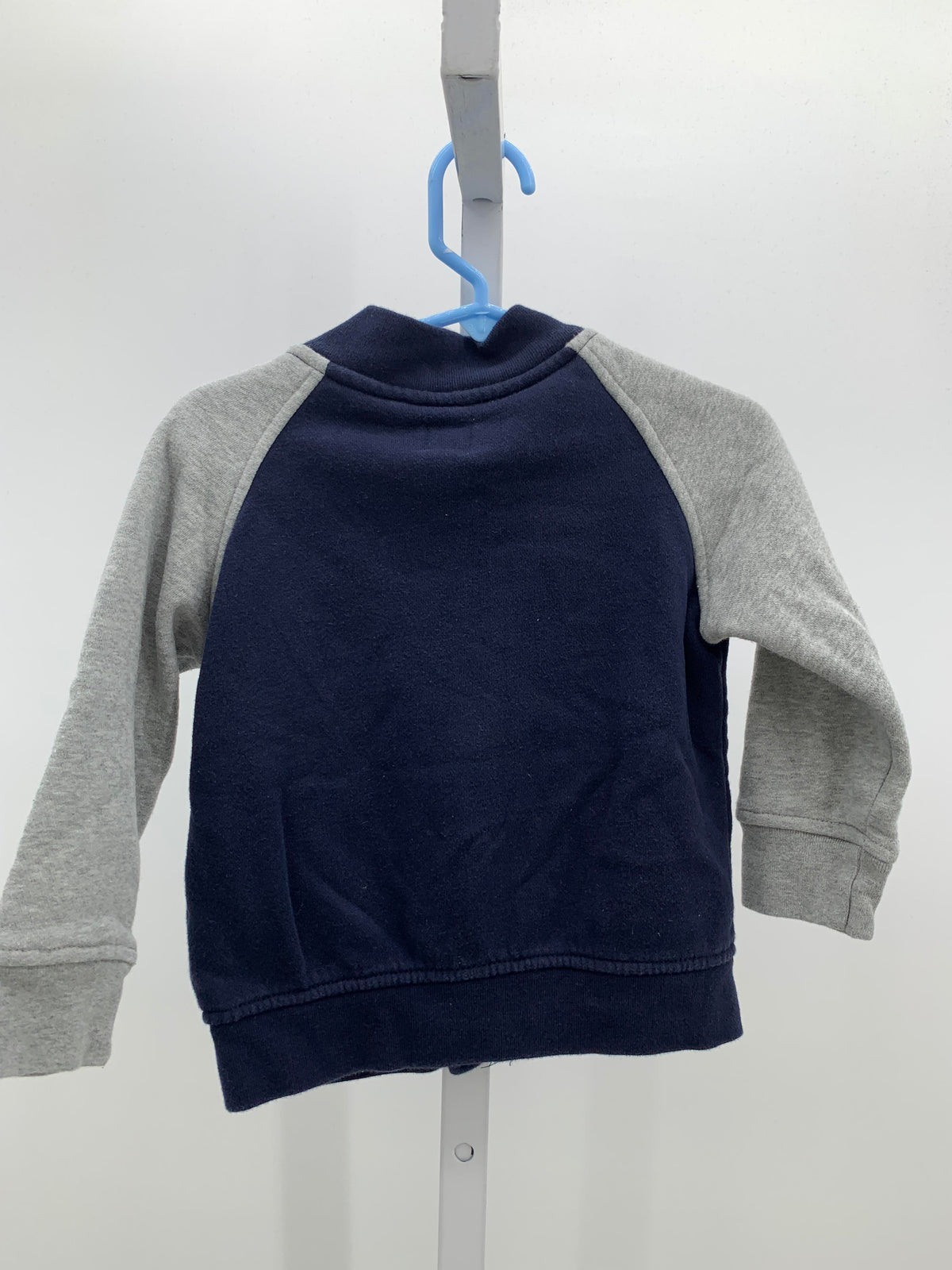 GREY SLEEVES KNIT