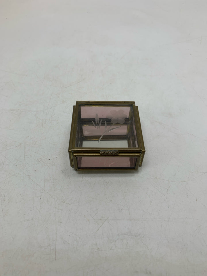 MINI PRISM GLASS TRINKET BOX ETCHED FLOWER.