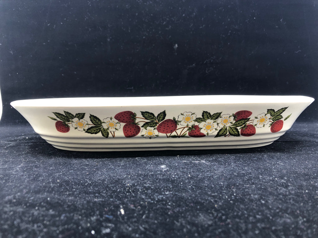 STRAWBERRIES N CREAM DIVIDED STONEWARE DISH.