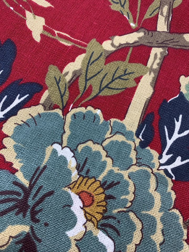 PILLOW COVER W/BIRDS & FLORAL MOTIF.