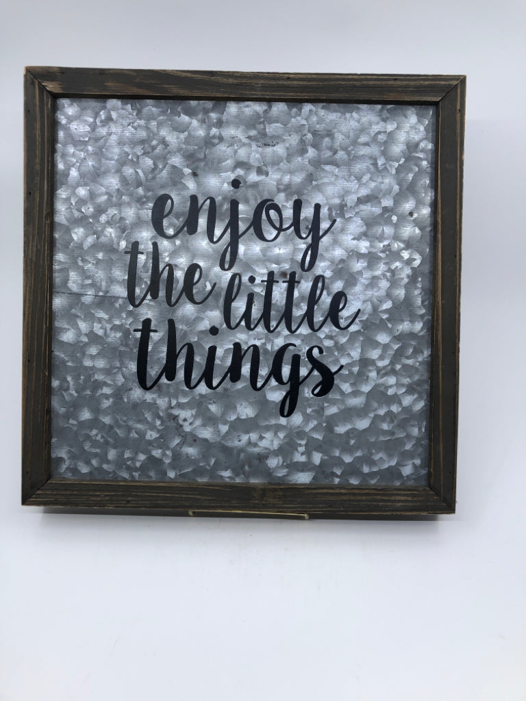 ENJOY THE LITTLE THINGS GALVANIZED AND METAL WOOD WALL HANGING.