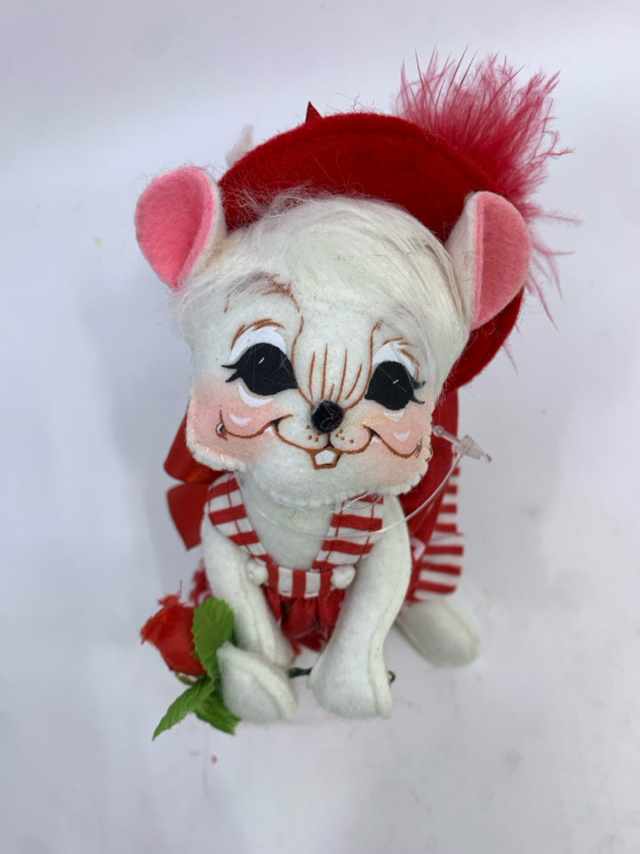 ANALEE MOUSE IN RED DRESS W/ROSE.