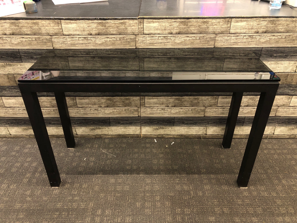 BLACK METAL W GLASS TOP CONSOLE TABLE.