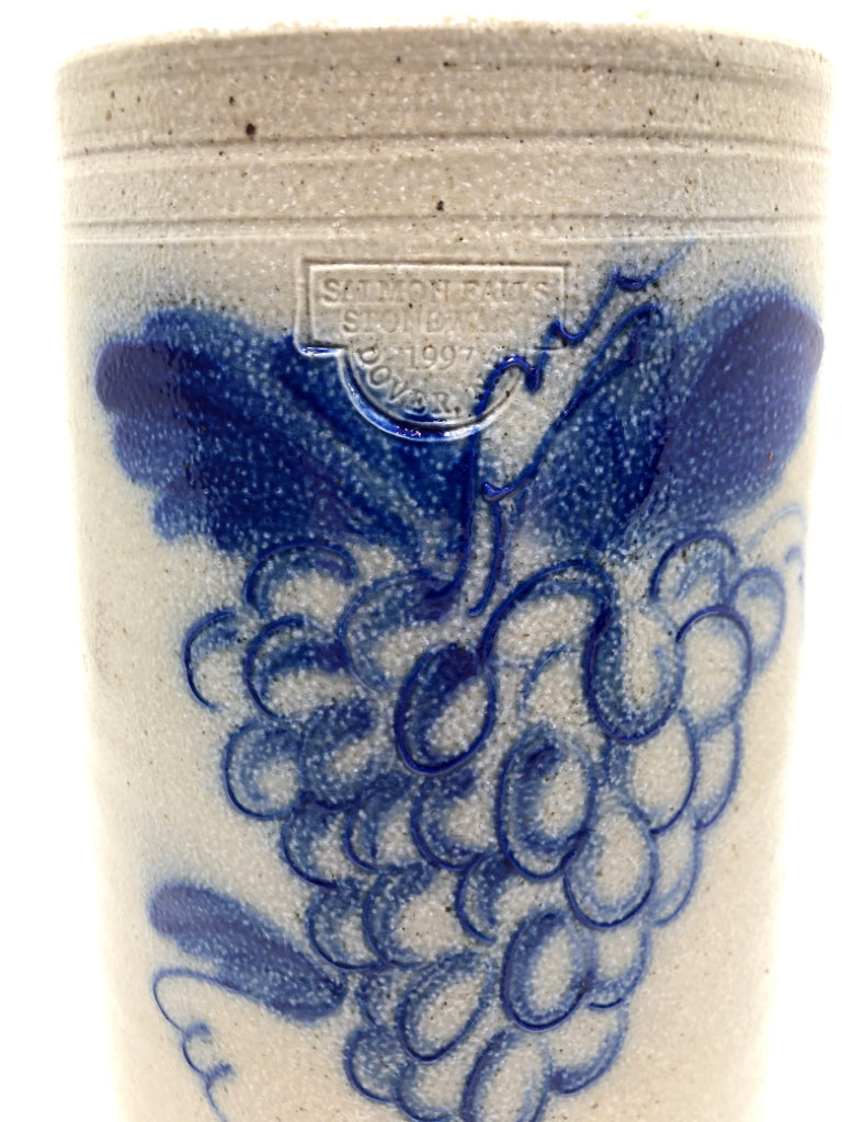 SALMON FALLS 1997 STONEWARE WINE COOLER W/BLUE GRAPES.
