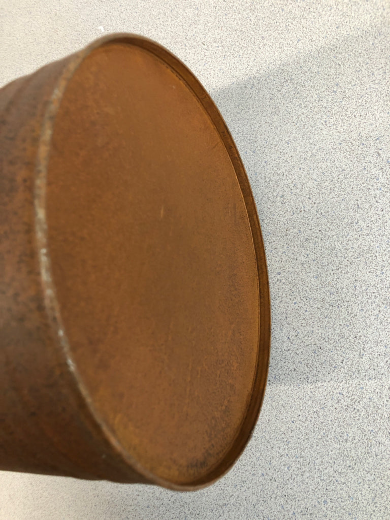 RUSTIC BRONZE-COLORED METAL MILK JUG.