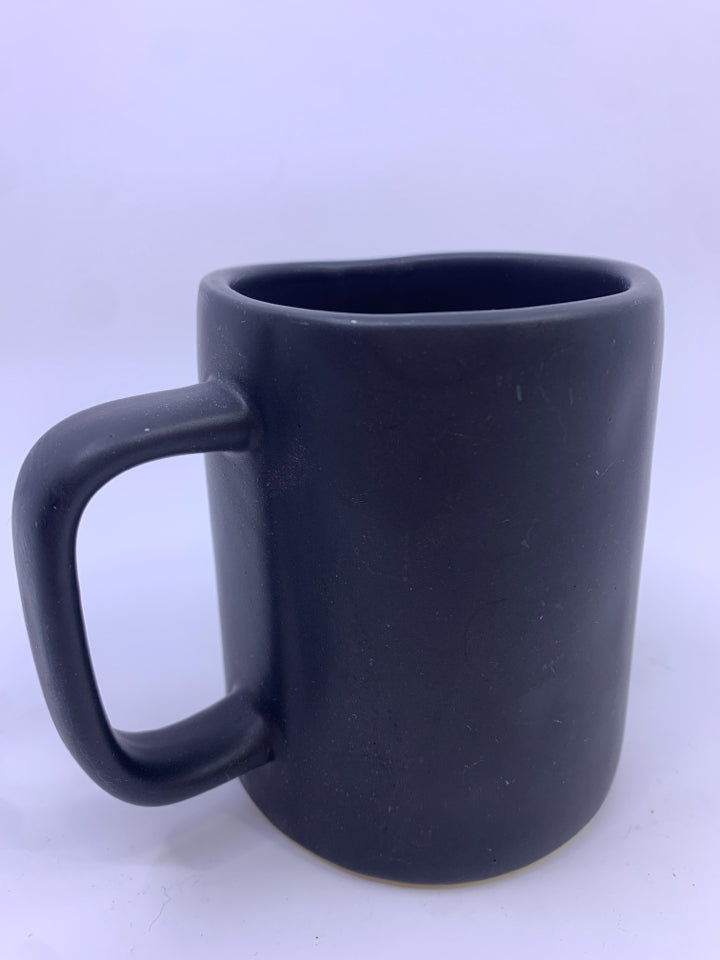 BLACK RAE DUNN BOO MUG.