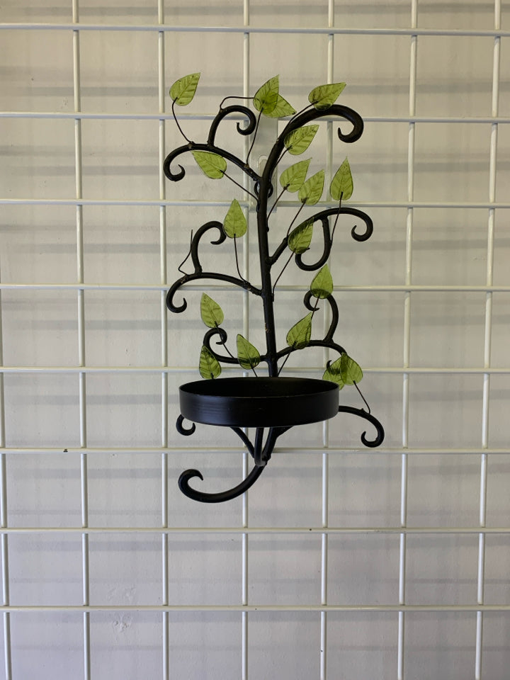 LEAF METAL WALL SCONCE.