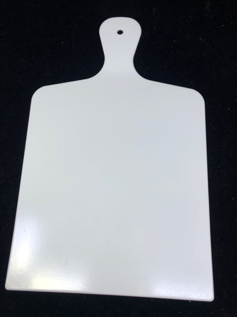 MELAMINE CAT PRINT CUTTING BOARD.