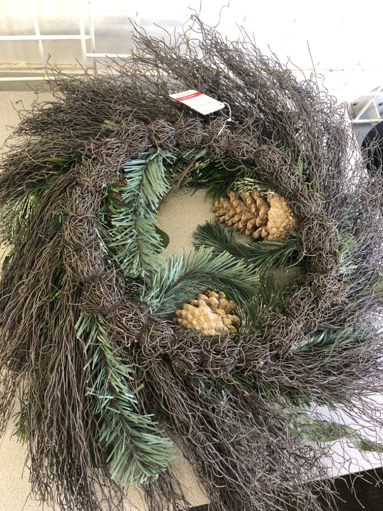 PINECONE W/BLUEBERRIES, GLITTER WREATH.