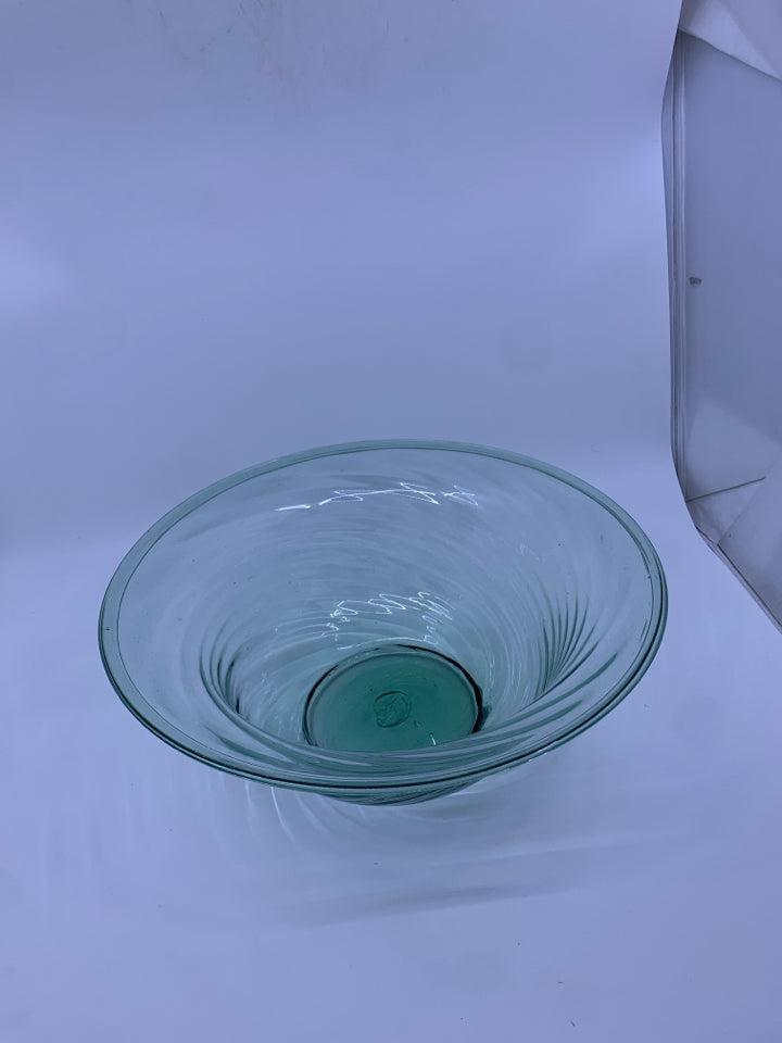 LARGE GREEN GLASS CENTERPIECE BOWL.