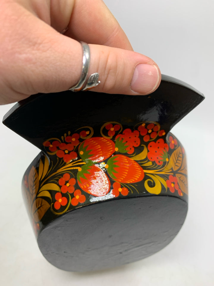 RUSSIAN DETAILED WOOD PAINTED BOWL W/ STRAWBERRIES HANDLES.