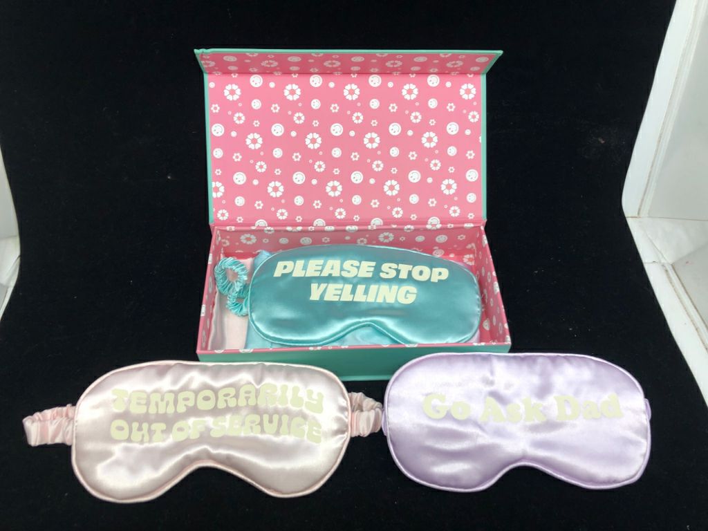 NIB SERENTITY STIMULATION EYE MASKS