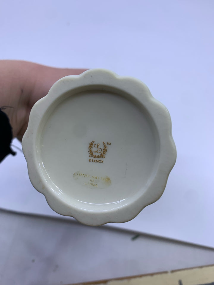 IVORY ROSE/HUMMING BIRD EMBOSSED LENOX VASE.