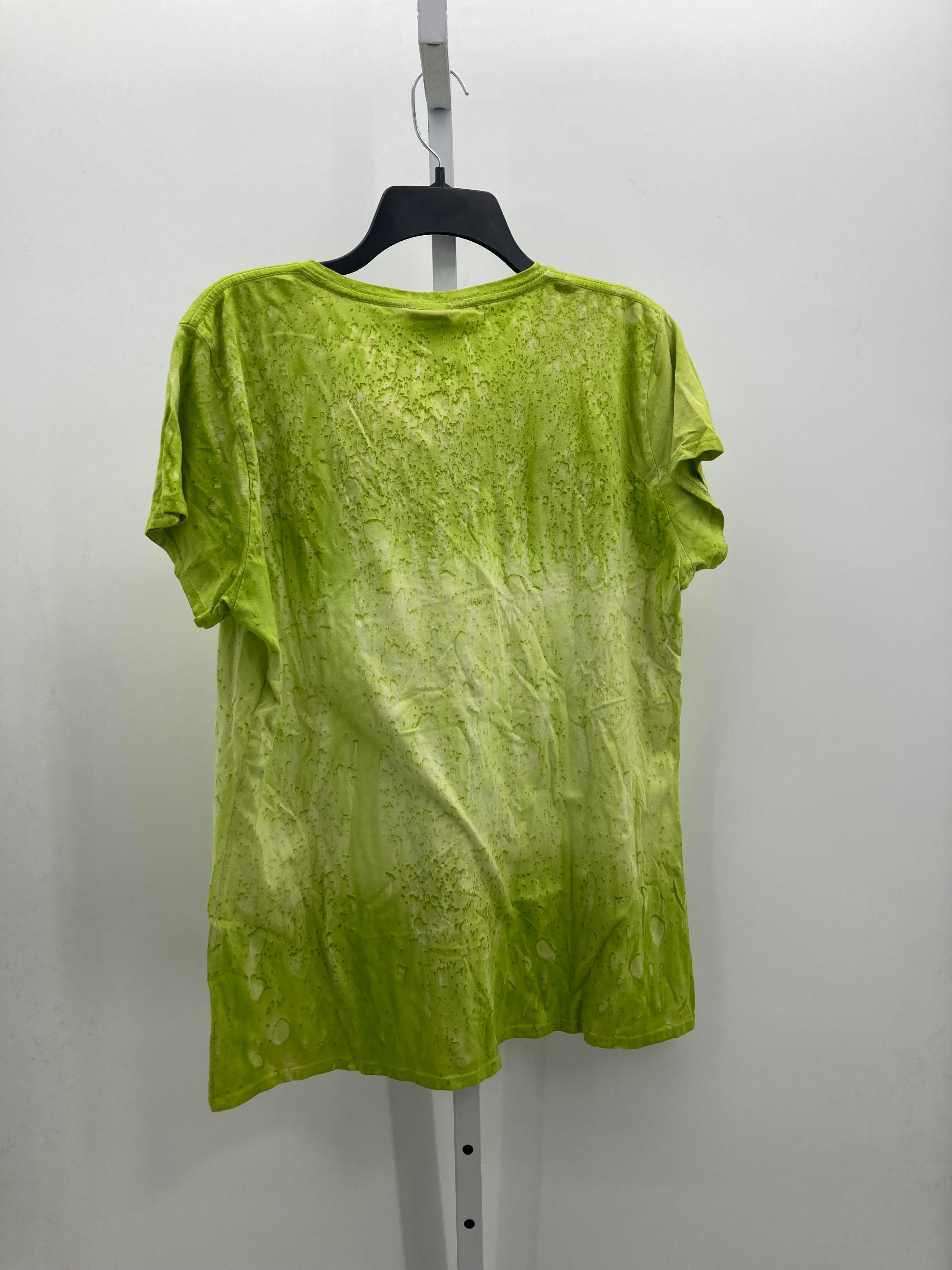 Size Extra Large Misses Short Sleeve Shirt