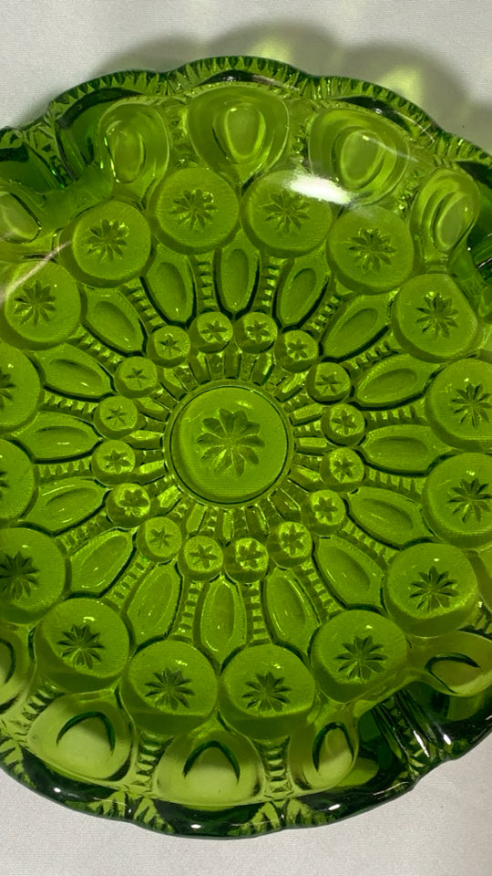VTG EMBOSSED GREEN GLASS ASH TRAY.