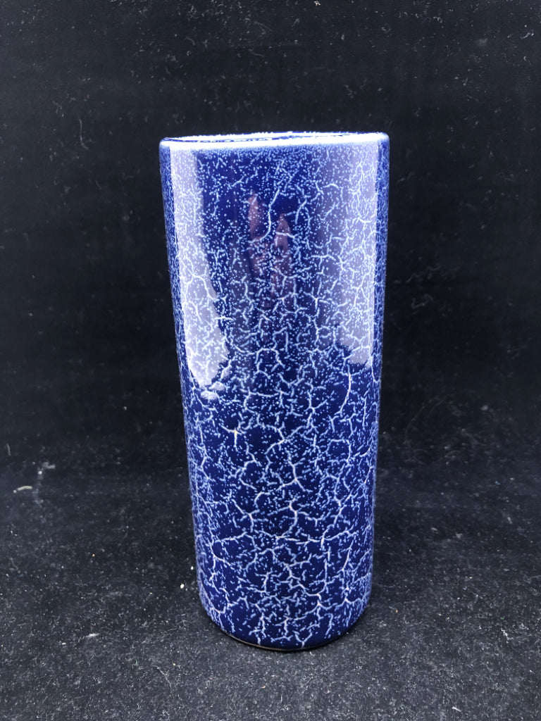 BLUE CRACKLE POTTERY VASE.