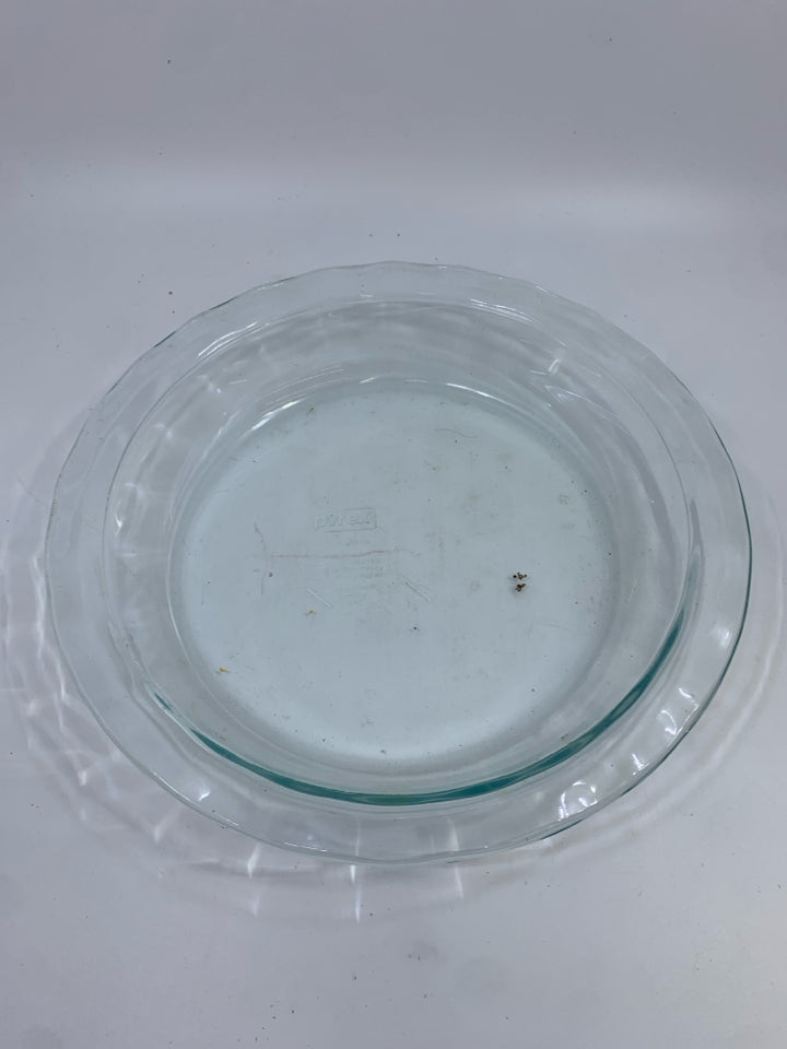 CLEAR PYREX PIE PLATE.
