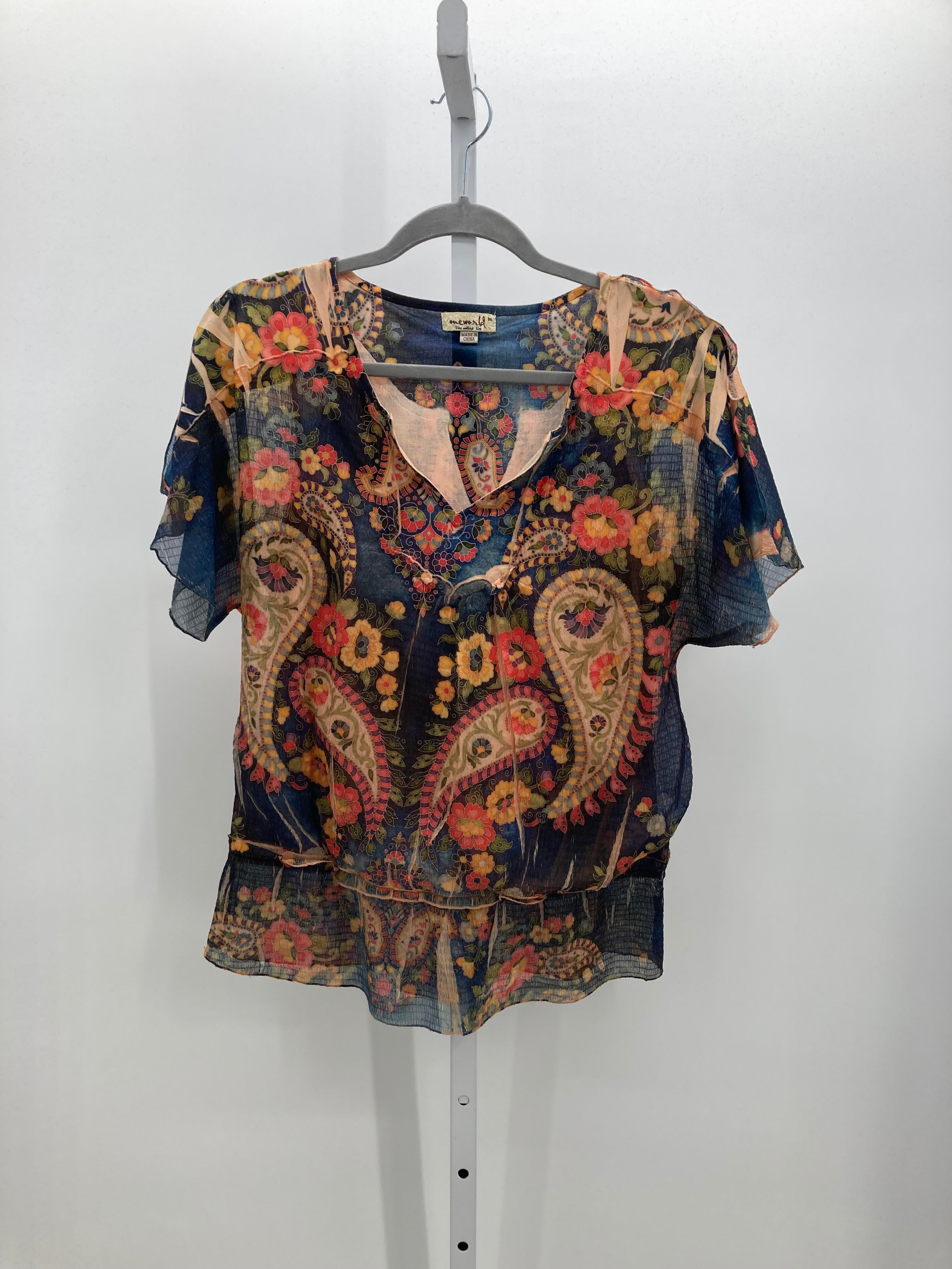 One World Size Medium Misses Short Sleeve Shirt