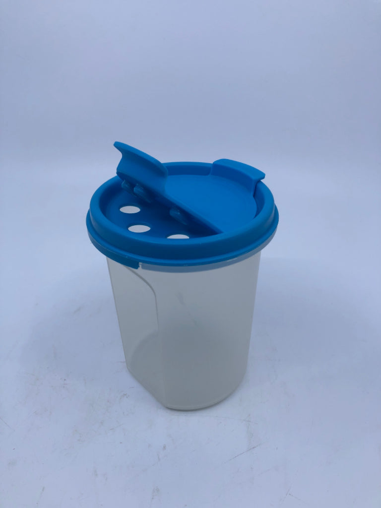 TUPPERWARE GRATED CHEESE CONTAINER BLUE LID.