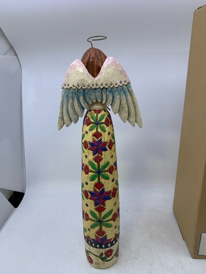 NIB TALL ANGEL MUSIC WARMS THE HEART 2004.