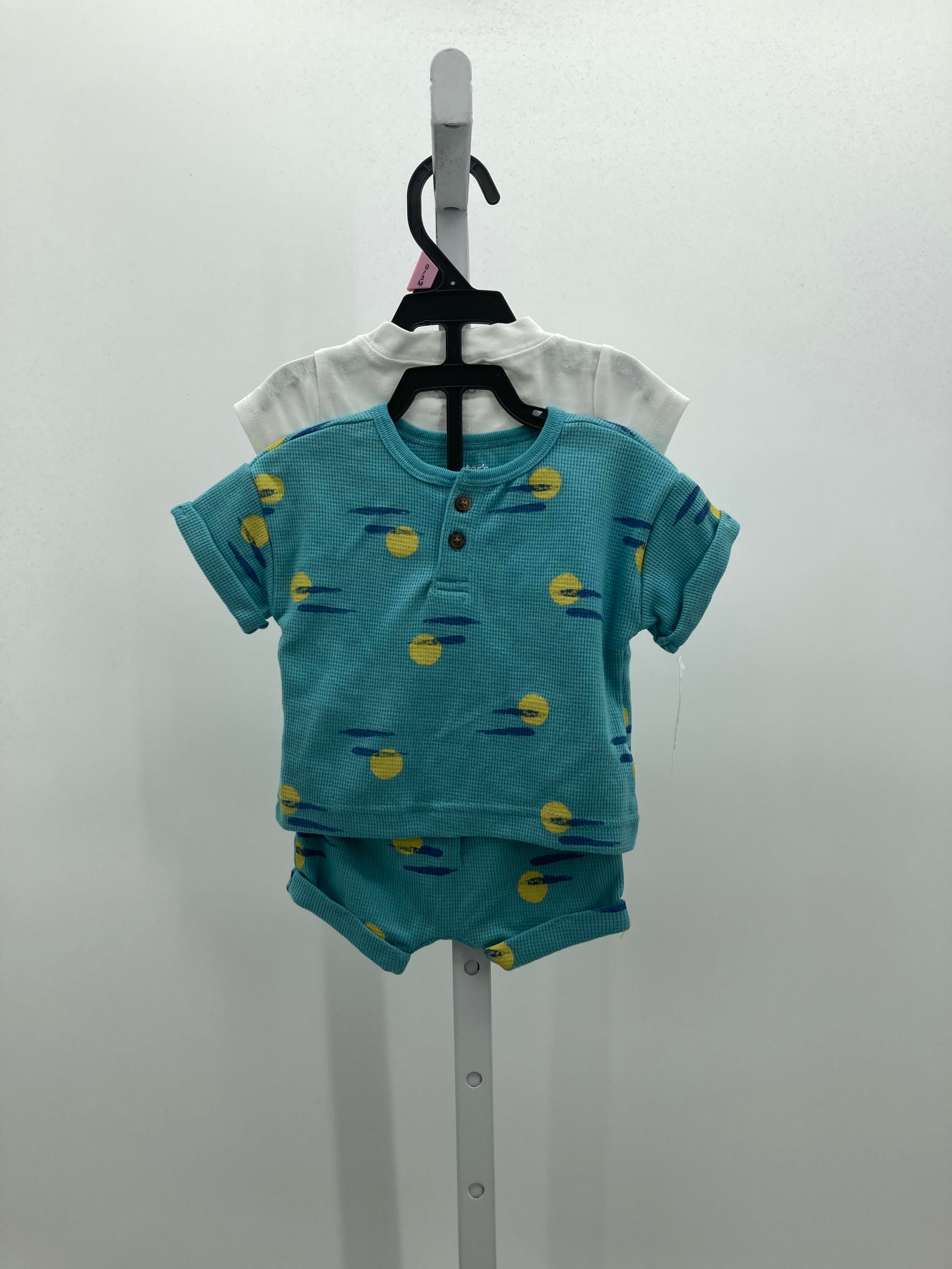 NEW CHASE THE SUN TWO SHIRTS AND SHORTS