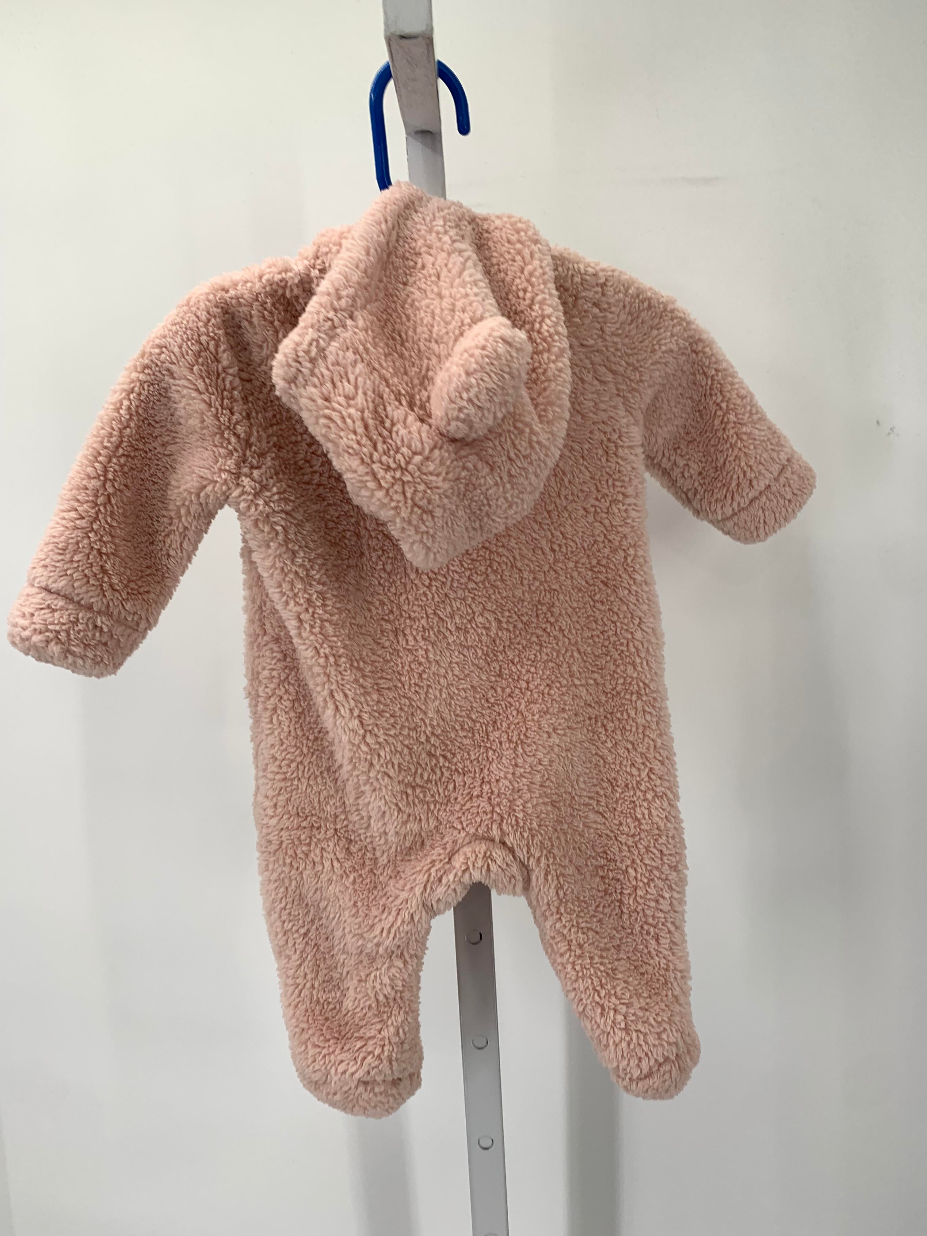 Old Navy Size 0-3 months Girls Snow Suit