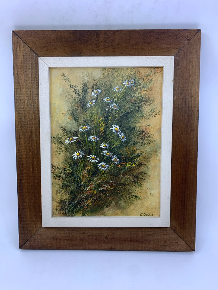 DAISIES IN WOOD FRAME WALL ART.