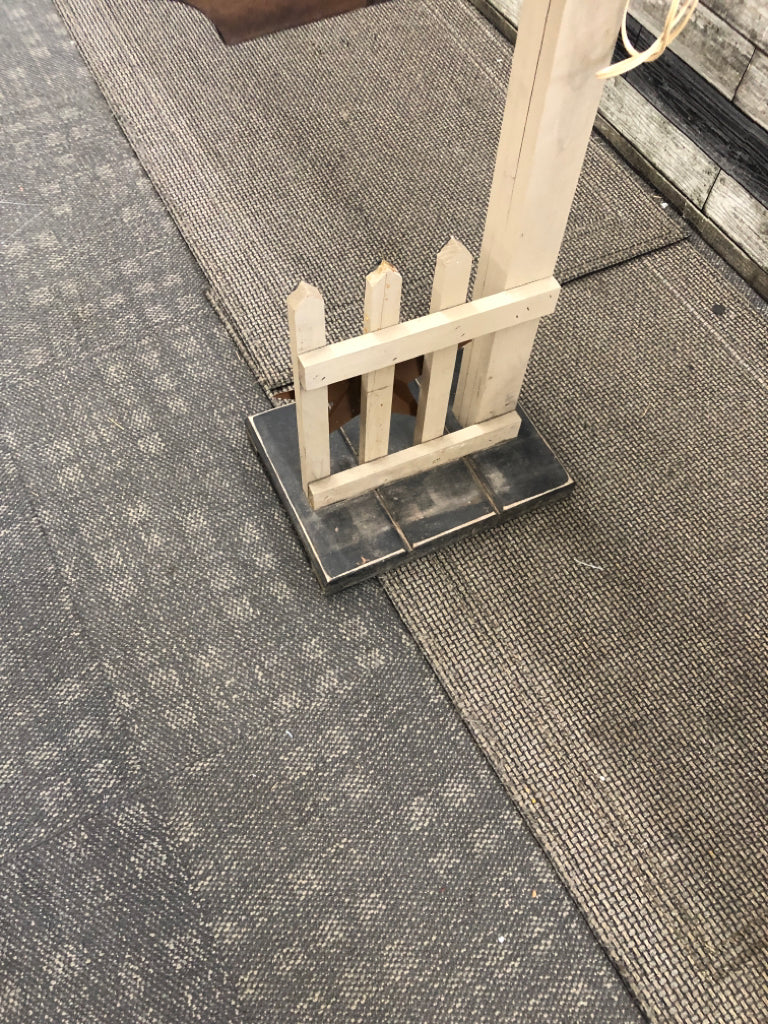 WELCOME FRIENDS WOOD LANTERN POST.