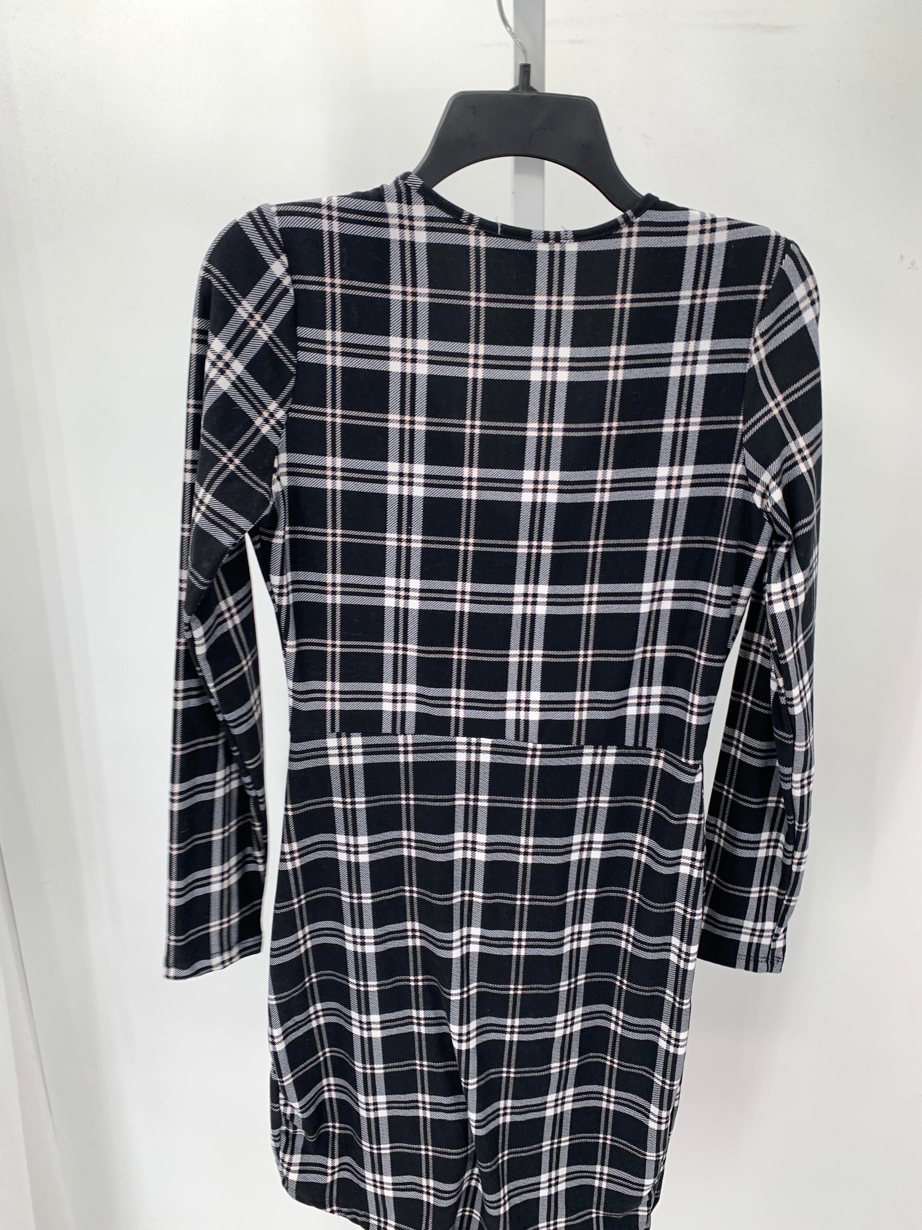 Size Medium Juniors Long Sleeve Dress