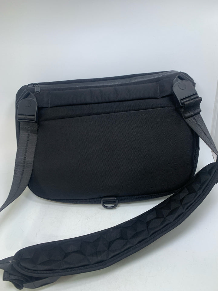 Alpaka Bravo Sling Max V2 Black Ballistic Nylon Messenger Bag