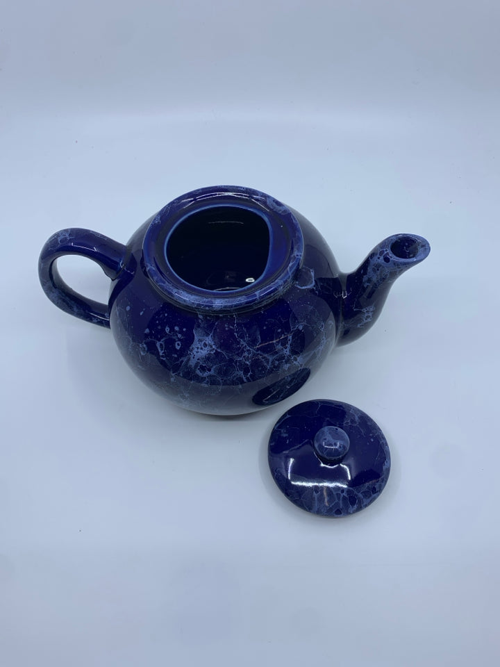 BLUE MARBLE PATTERN TEA POT.