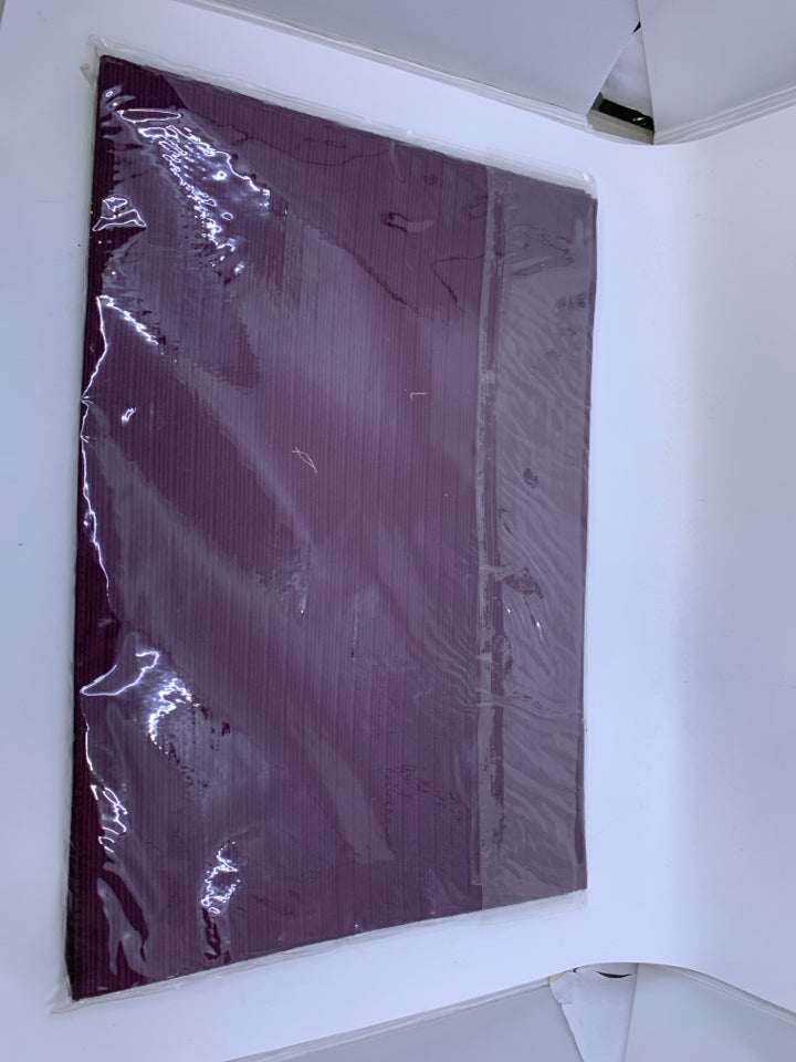 NIP 4 RIBBED PLUM PLACEMATS.