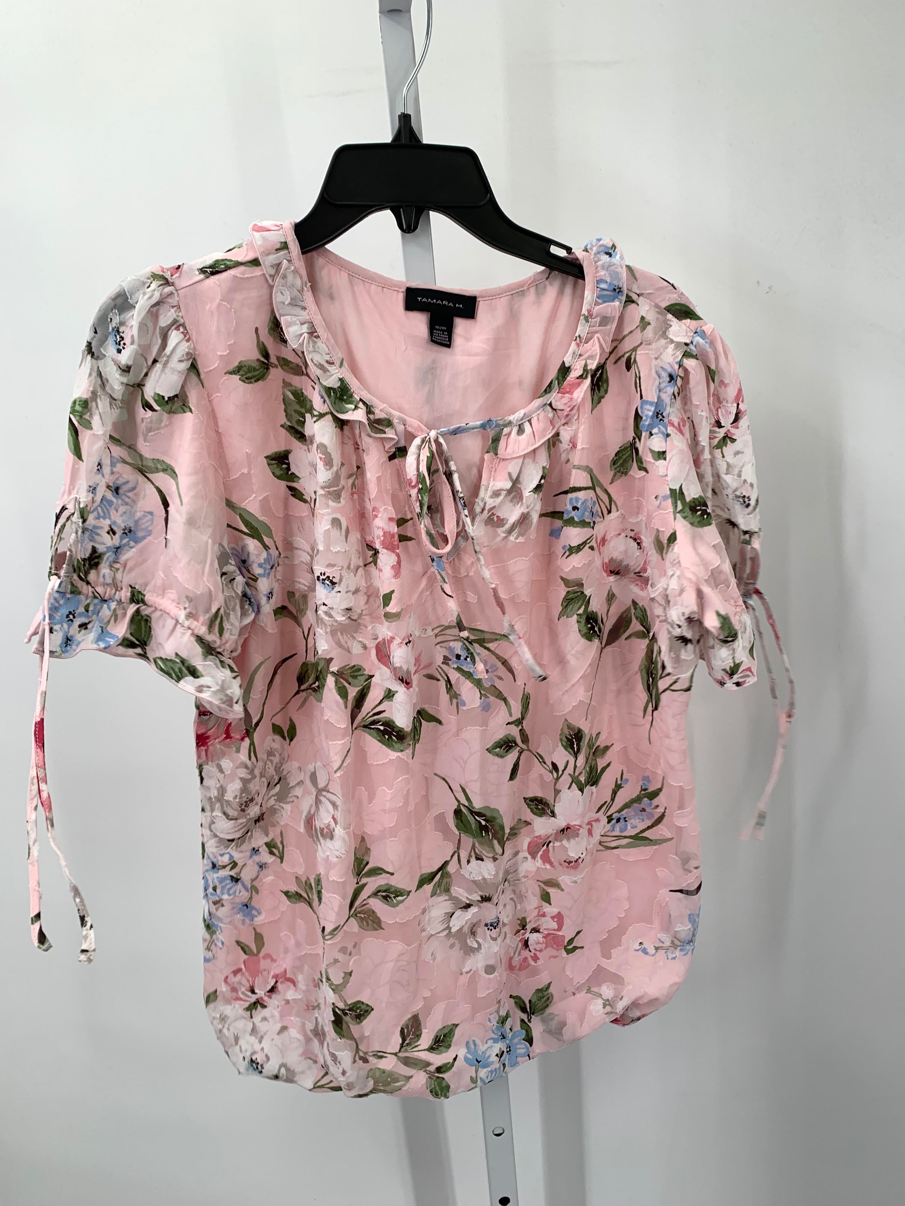 Size Medium Misses Short Sleeve Shirt