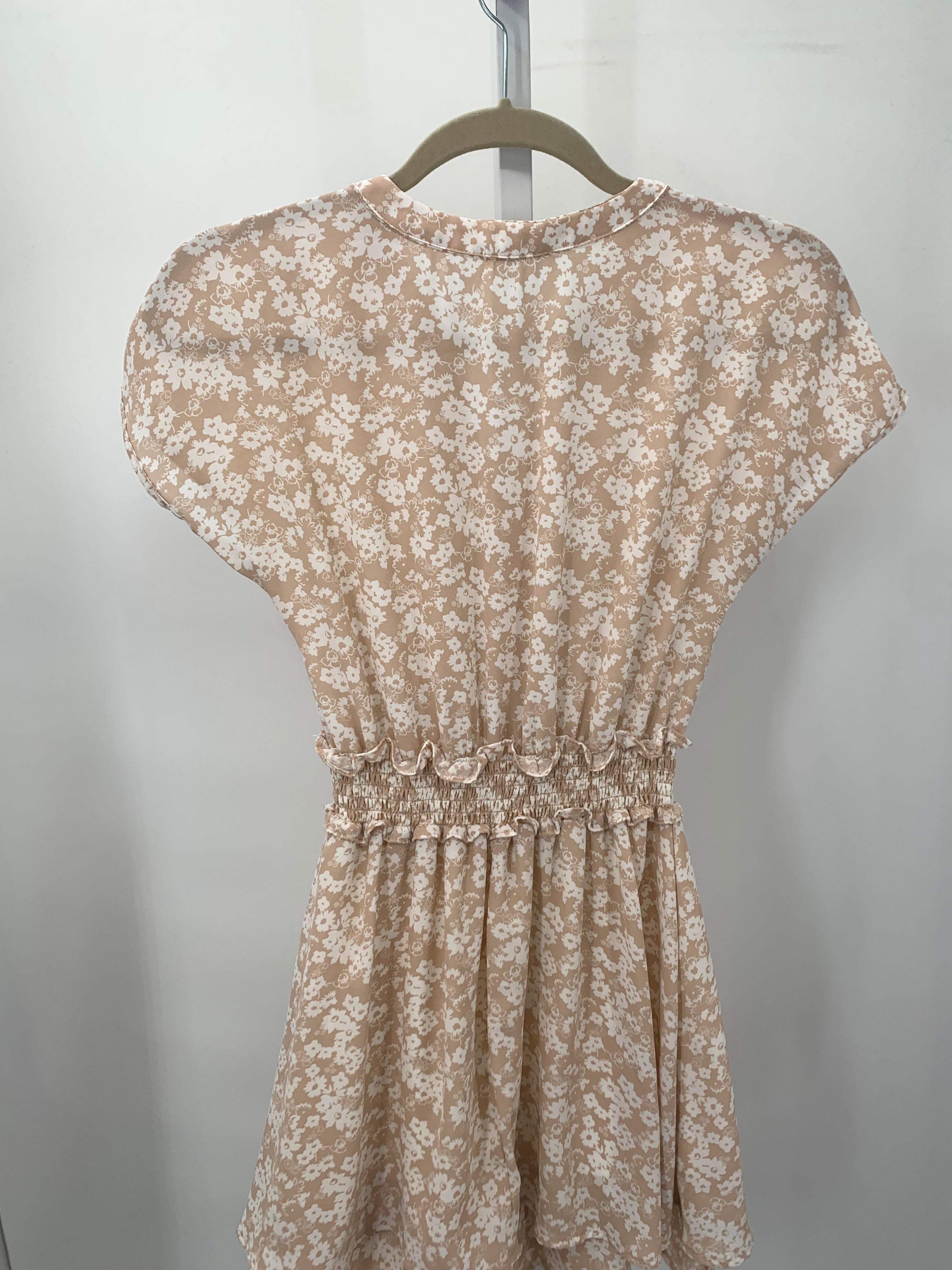 Size X Small Juniors Short Sleeve Dress