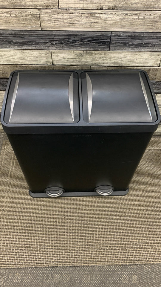BLACK STEPNSORT 2-BIN TRASH CAN.