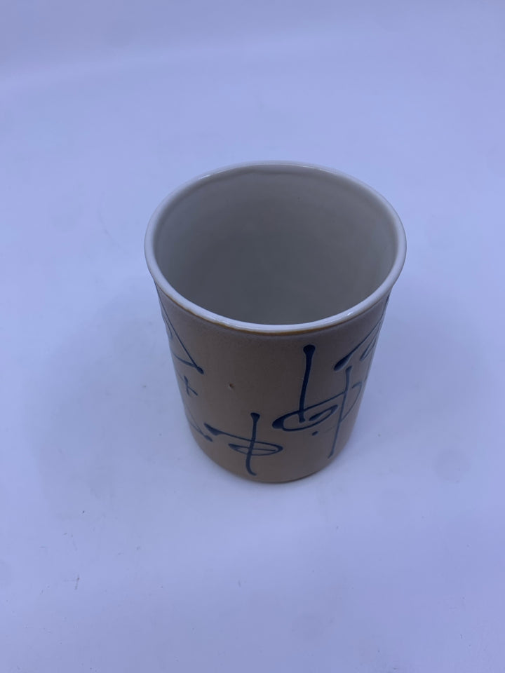 BROWN ABSTRACT PATTERN MUG.