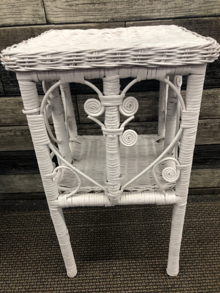 WHITE WICKER END TABLE.