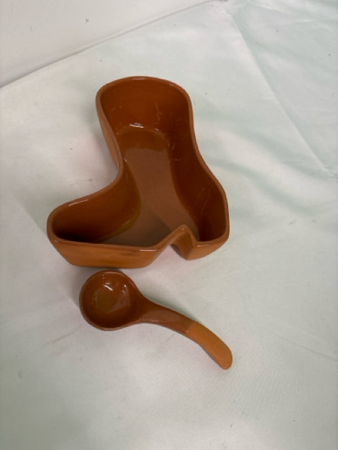 WESTERN BOOT BOWL WITH SPOON.