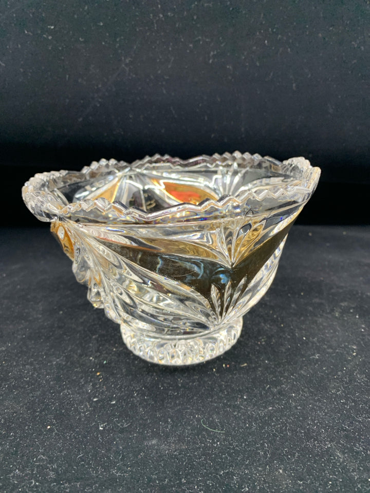 SMALL CUT GLASS CANDY DISH W GOLD ACCENTS.