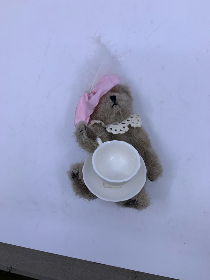 MINI GREY BEAR W/ FEATHER HAT/TEACUP.