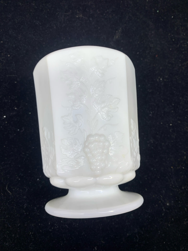 VTG WHITE EMBOSSED GRAPES PANEL FOOTED VOTIVE HOLDER.