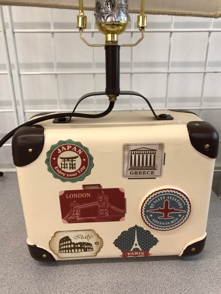 SUITCASE LAMP.