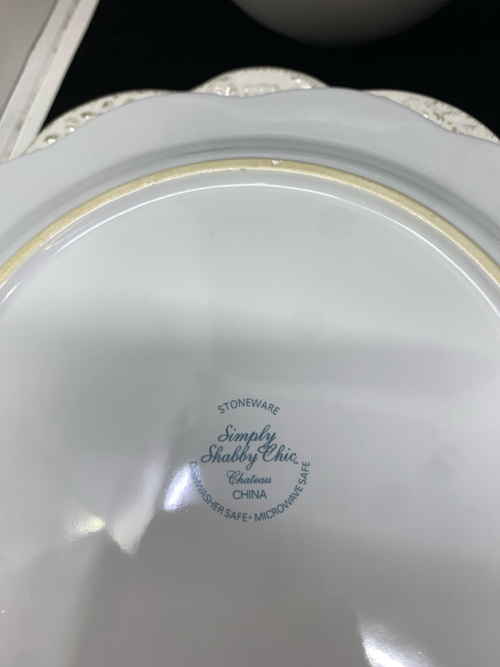 16PC SIMPLE SHABBY CHIC DINING SET.